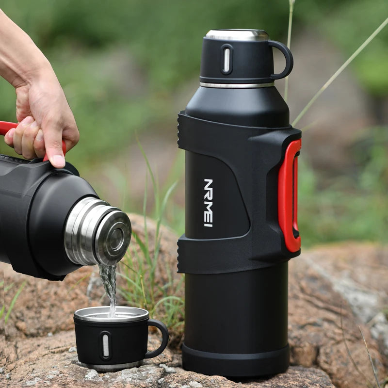 "Hot or Cold, On the Go: Stainless Steel Insulated Jug for Every Adventure!"